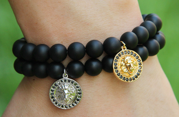 18kt Lion Pendant Black Agate Bracelet