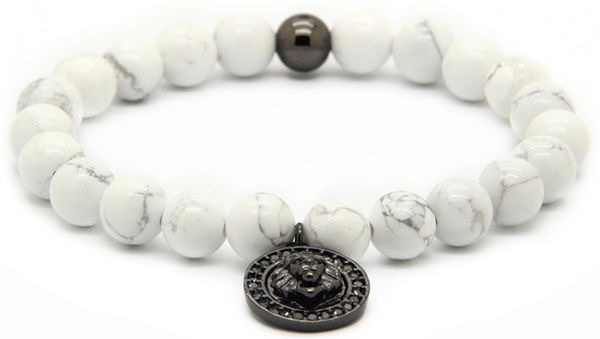 18kt Lion Pendant White Howlite Bracelet