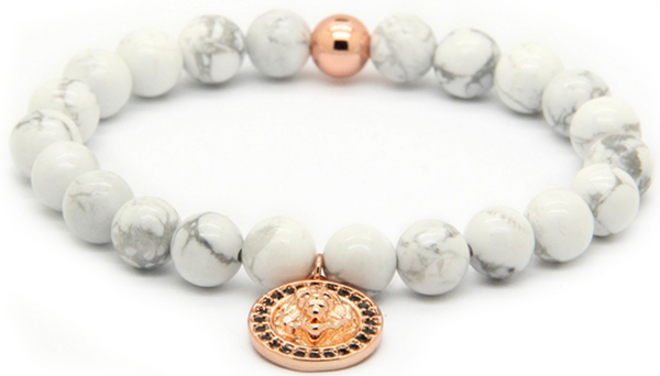 18kt Lion Pendant White Howlite Bracelet